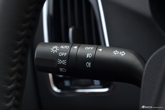 2017款海马S5强动力版1.5T自动旗舰型