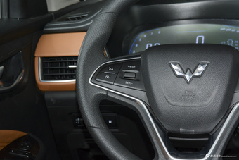 2018款五菱宏光S3 1.5T手动豪华型