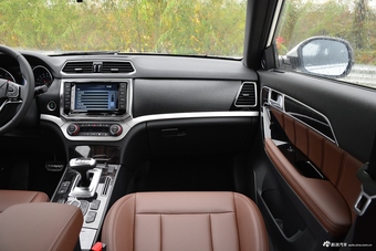 2017款哈弗H6 Coupe 2.0T自动两驱都市型蓝标