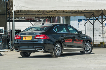 2017款传祺GA8 2.0T 320T自动至尊版