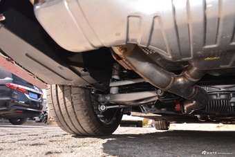 2018款宝马M4 3.0T 双离合双门轿跑车迷限量版