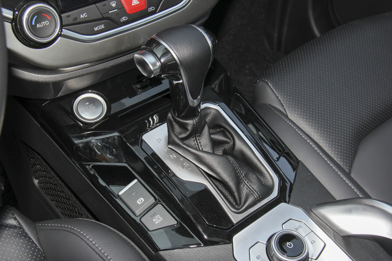 2019款海马S5 1.5T自动旗舰型230T