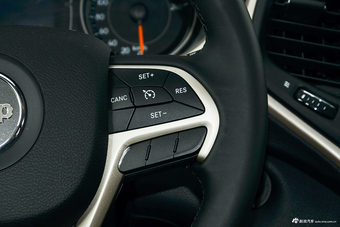 2017款自由光2.4L自动领先版