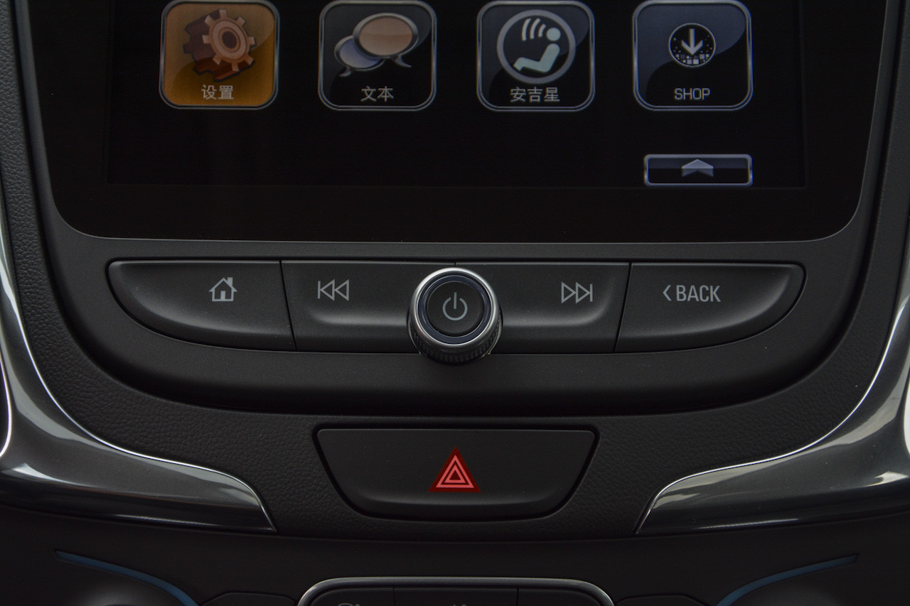 2018款探界者RS 2.0T自动四驱捍界版550T