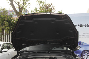 2017款 沃尔沃XC60 2.0T T5 智行版