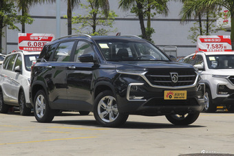 2018款宝骏530 1.8L自动豪华型