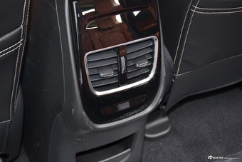 2017款宝骏560律动版1.5T手动乐享型