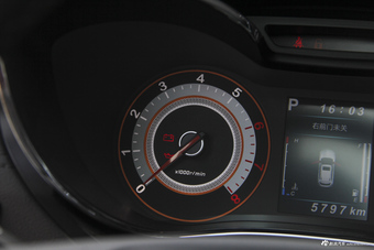  2017款猎豹CS9 1.5L自动尊贵型