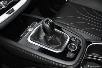 2018款捷途X70 1.5T手动智行版