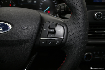 2019款福克斯三厢1.5T自动ST Line EcoBoost 180