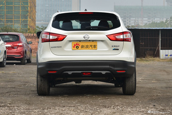 2017款逍客2.0L自动豪华版