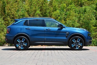 2017款领克01 2.0T自动两驱耀Pro版