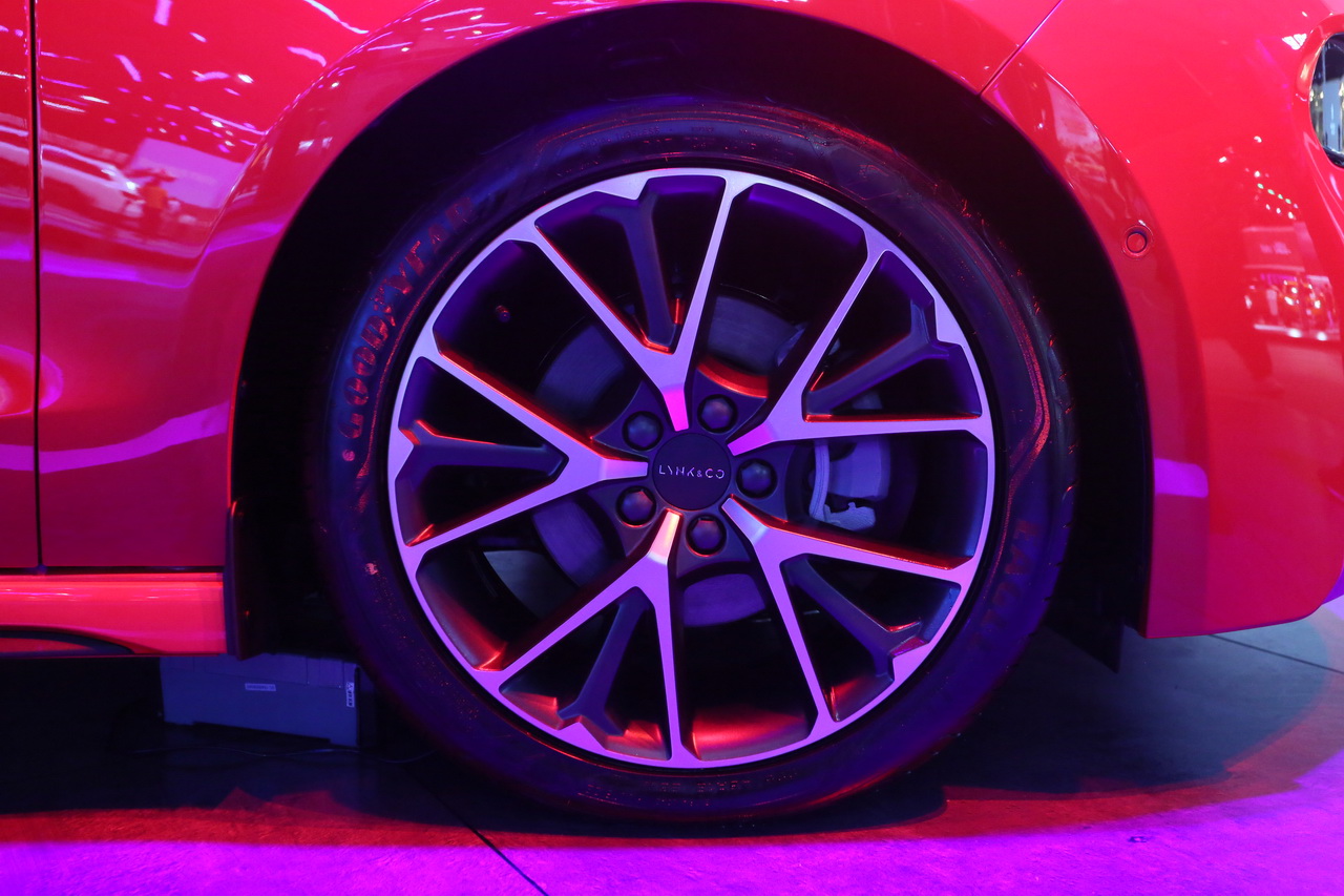 2018广州车展实拍：领克03新能源