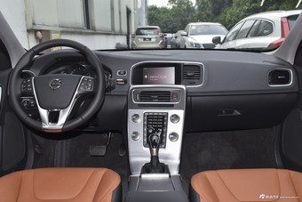 2018款沃尔沃S60L 2.0T自动T5智驭版 