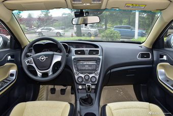 2015款海马福美来1.6L手动品尚型图片