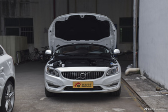 2018款沃尔沃S60L 2.0T自动T5智驭版图片