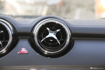 2018款东南DX3 1.5T自动尊贵型 