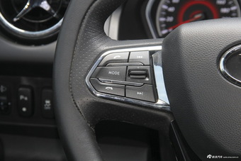 2018款东南DX3 SRG 1.5T自动旗舰型