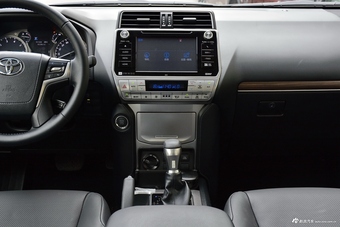 2018款普拉多3.5L自动TX-L NAVI后挂备胎