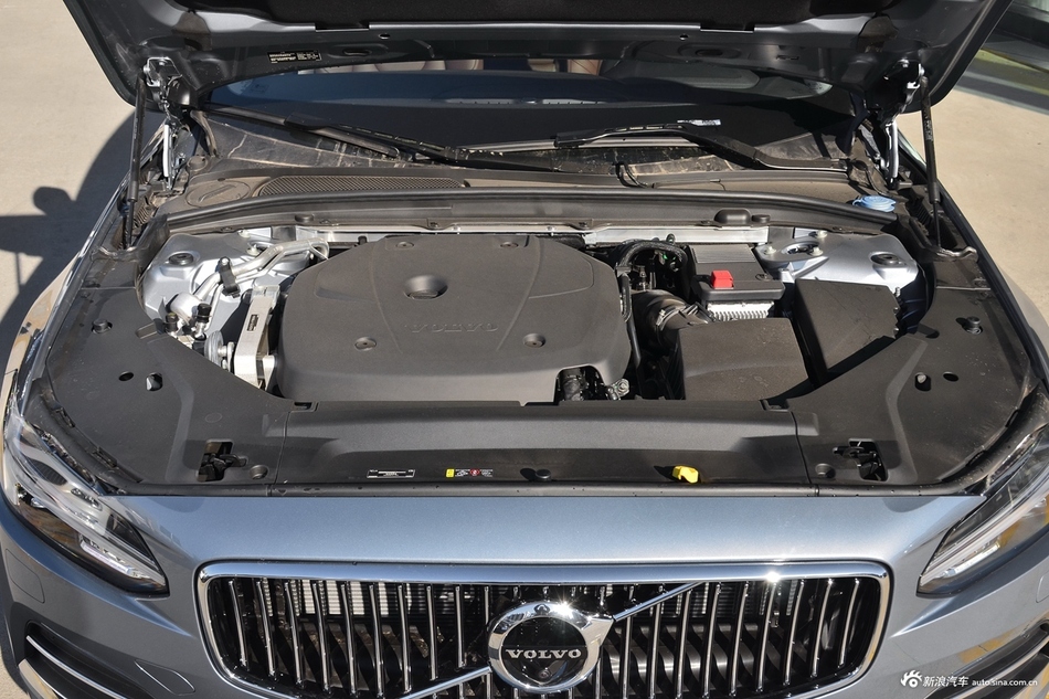 2018款沃尔沃S90 2.0T自动T5智雅版