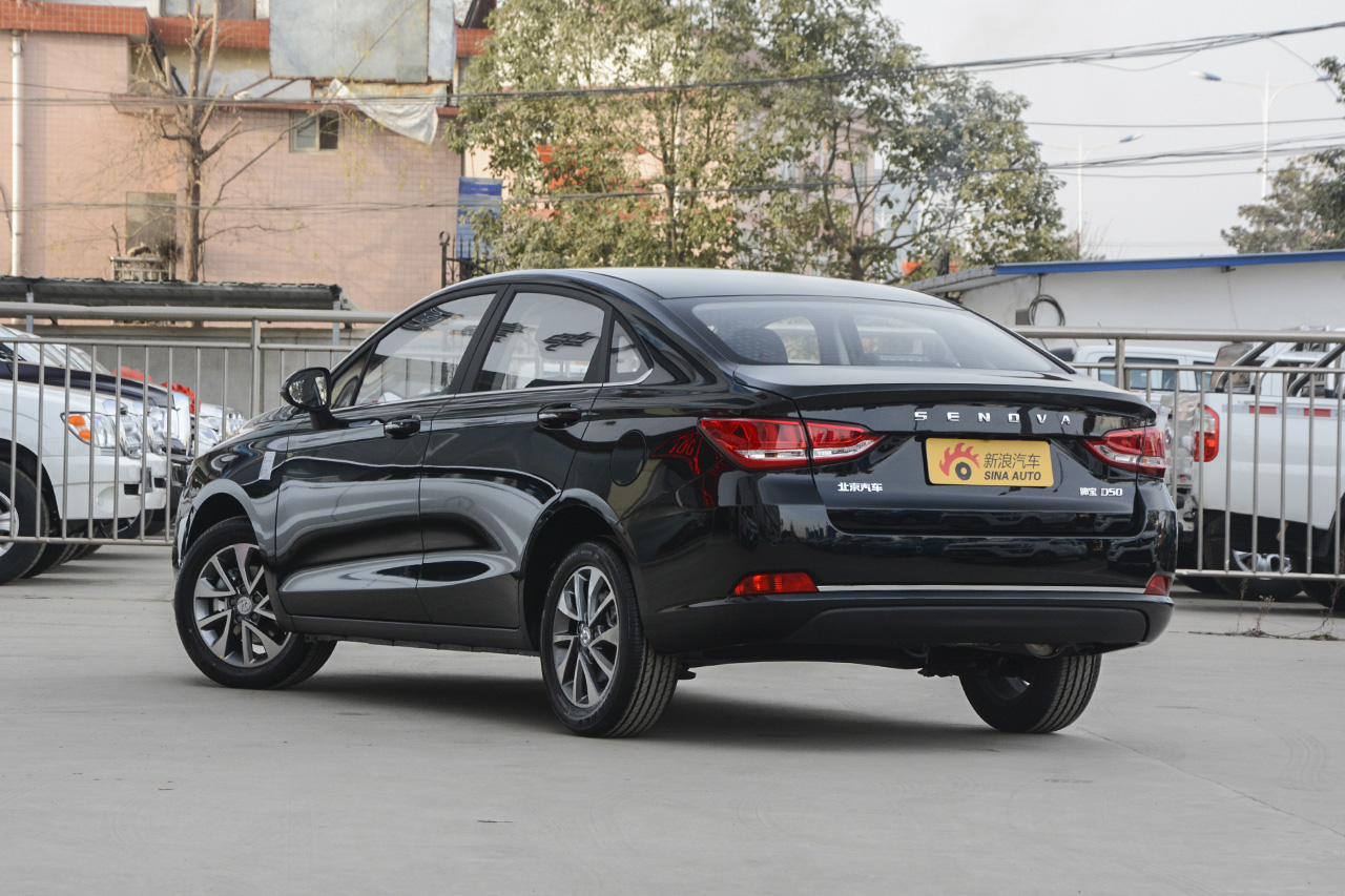 2018款北汽绅宝D50 1.5L手动豪华智驾版