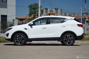 2016款DX7 1.5T自动白骑饰