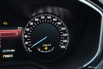 2017款蒙迪欧1.5T自动至尊型