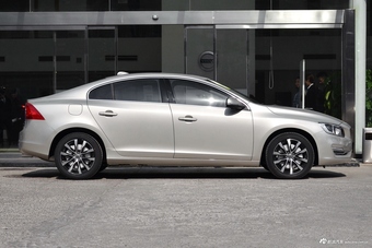 2018款沃尔沃S60L 1.5T自动T3智进进取版