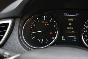 2017款日产逍客 2.0L自动精英版