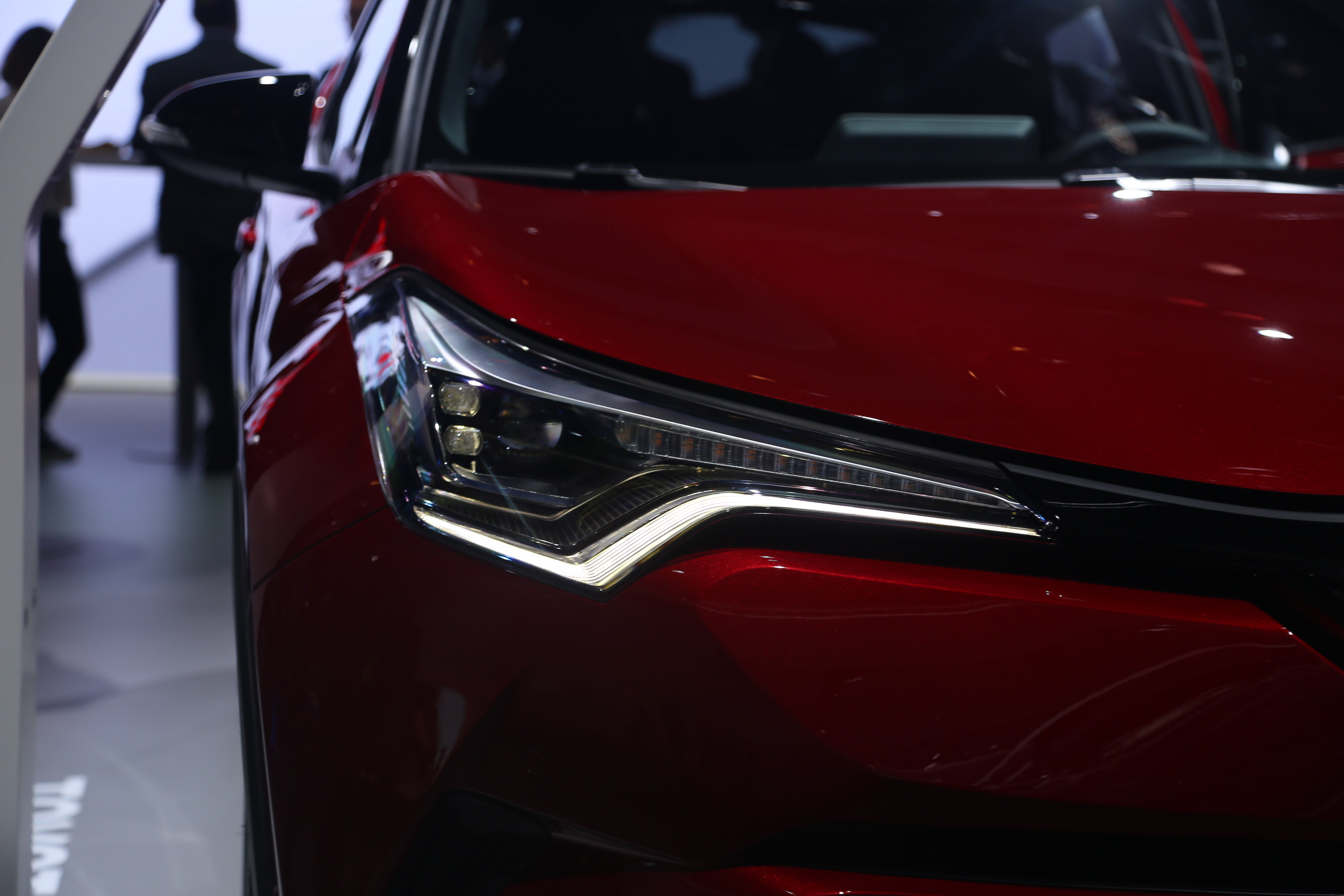 法兰克福车展 丰田C-HR亮相 造型很讨喜