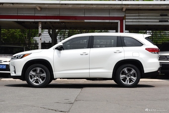 2018款汉兰达2.0T自动四驱豪华版7座