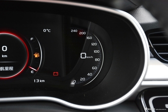 2018款吉利远景S1 1.5L手动锋享型