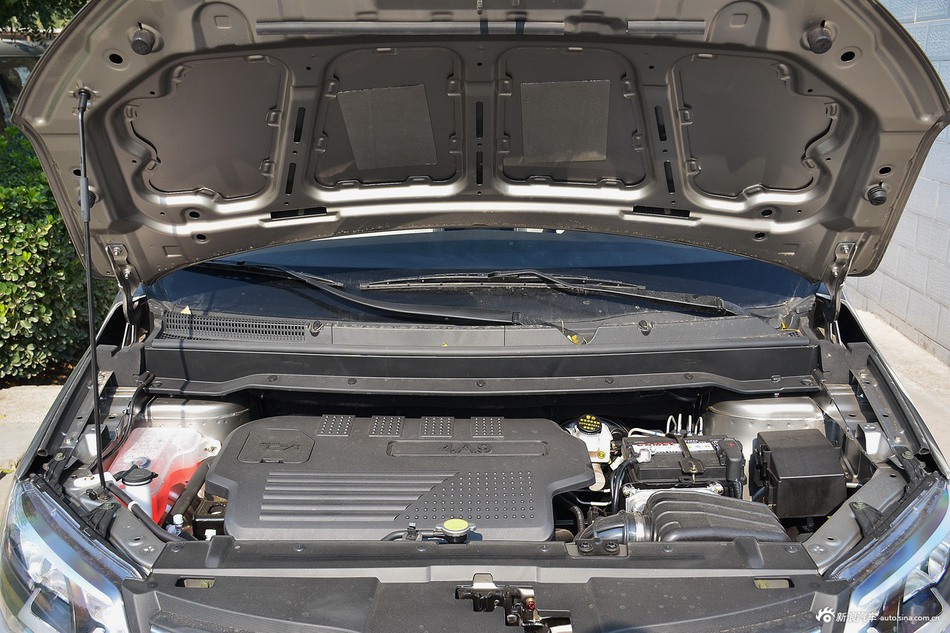 2016款风行S500 1.5L手动尊享型