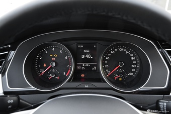 2017款迈腾1.8T自动330TSI DSG领先型