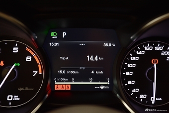 2017款Stelvio 2.0T 200HP自动豪华版