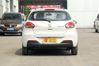 2017款宝骏310 1.5L手动舒适型
