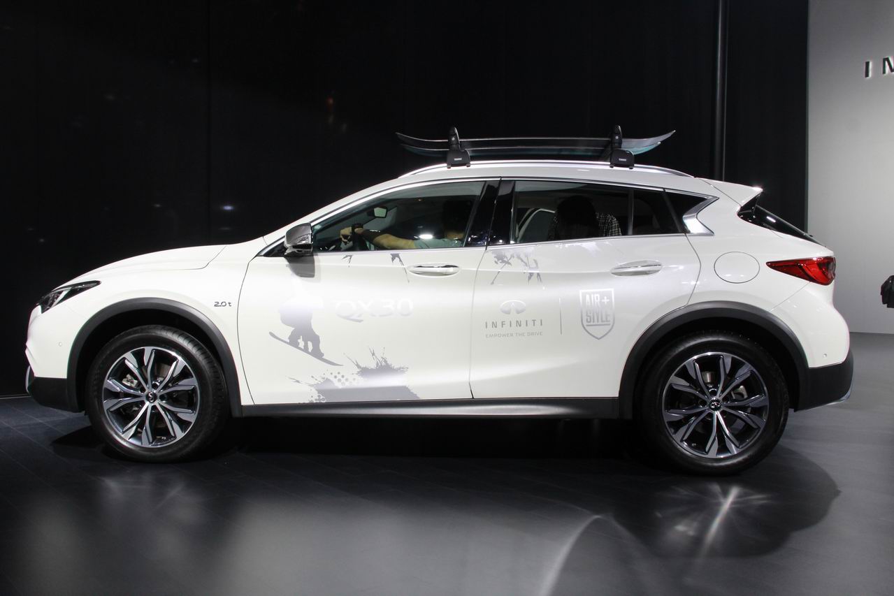 英菲尼迪qx30
