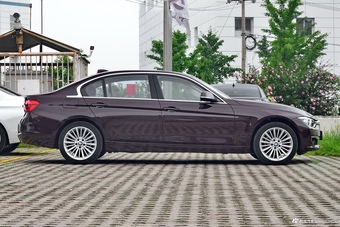 2018款宝马3系2.0T自动320Li xDrive 时尚型 