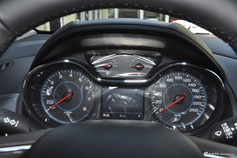 2017款科鲁兹1.4T 自动双离合炫锋版