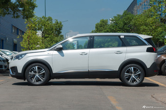 2017款标致5008 1.8T自动380THP精英版5座