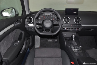 2017款奥迪A3 1.4T自动Sportback 35 TFSI运动型