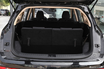 2017款宝骏560 1.5T 手动舒适型7座 