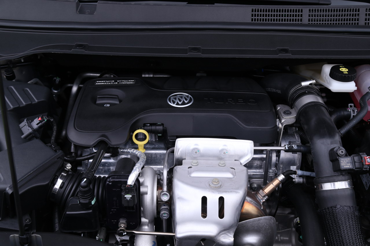 2018款别克GL6 1.3T自动18T尊贵型6座