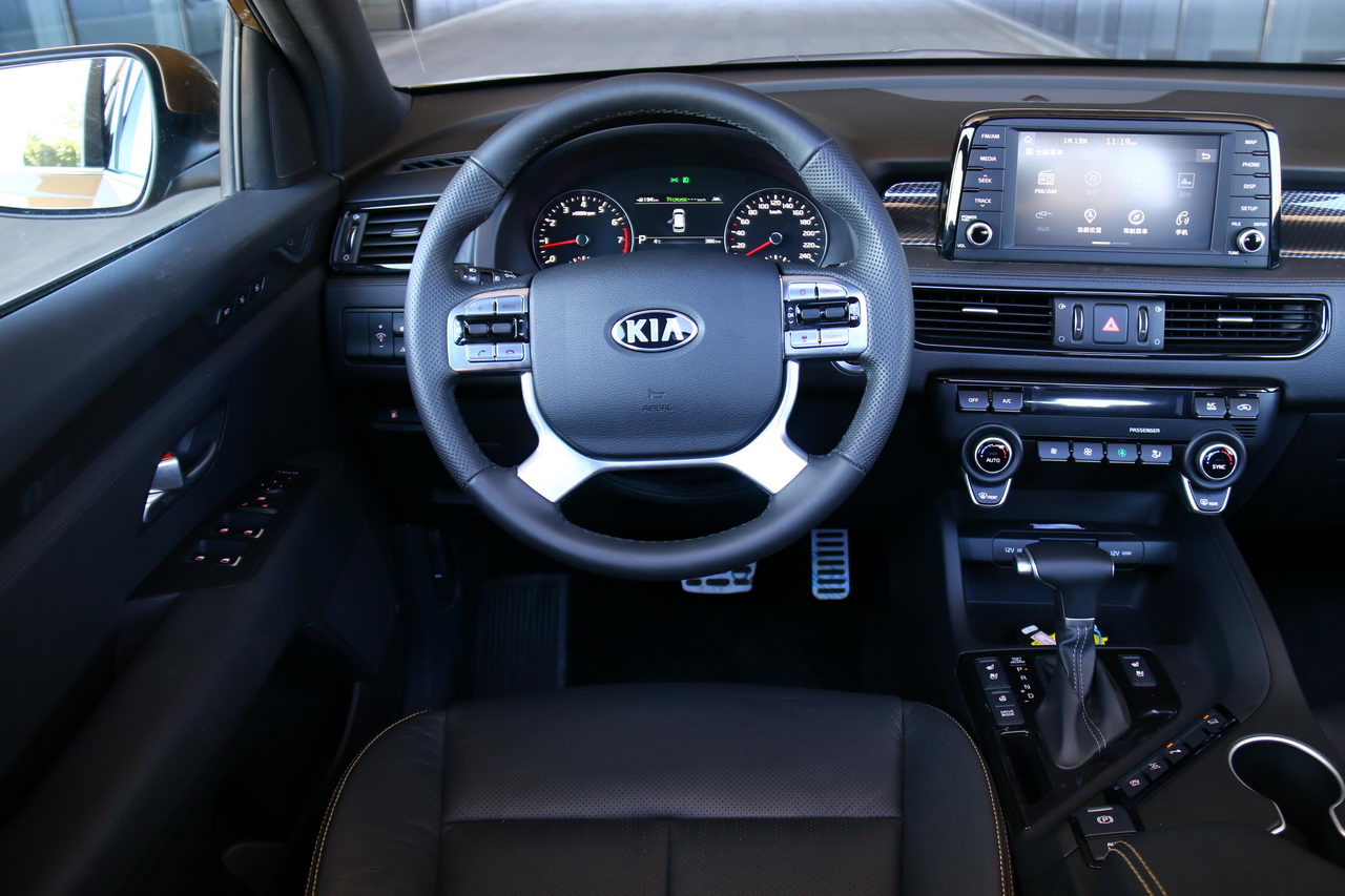 2017款起亚KX7 2.0T LUX自动四驱