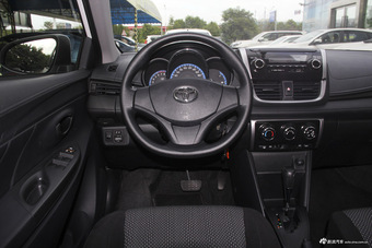 2017款威驰FS 1.5L手动锋驰版 