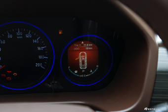 2018款北汽幻速S7 1.5T 自动尊贵型