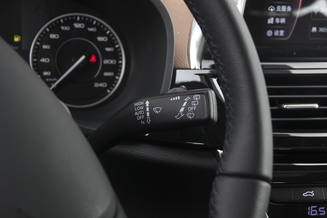 2017款宝沃BX5 20TGDI 1.4T自动两驱领先型