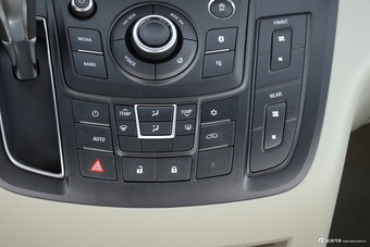 2017款GL8 2.5L自动豪华型