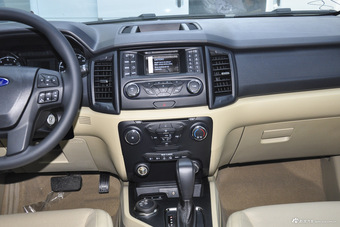 2016款撼路者2.0T自动四驱菁英版汽油