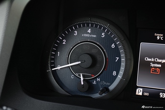 2017款塞纳3.5L自动XLE墨版